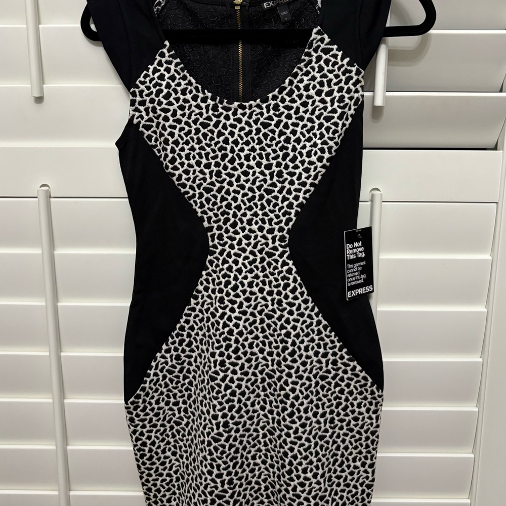 Express Monochrome Geometric Mini Dress